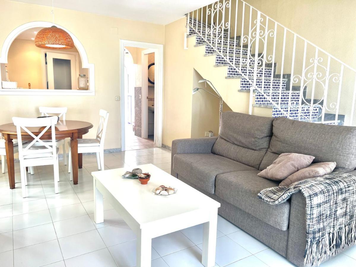 Fabulous Vacation In A 2 Bedroom Townhouse With 2 Terraces Overlooking The Sea, Suitable For 6 People 3 Swimming Pools Tennis And 200 Mts From The Sea El Faro Luaran gambar