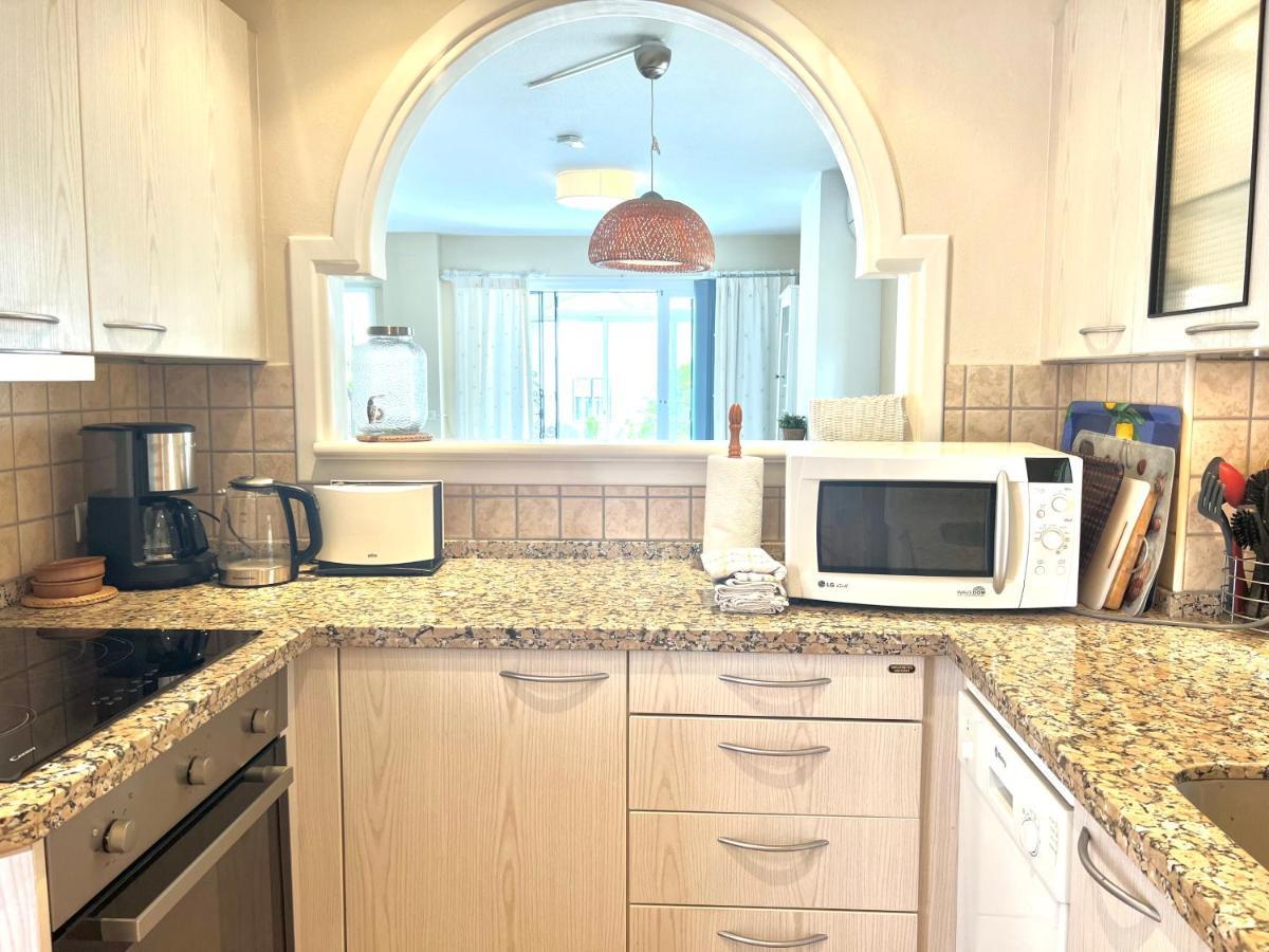 Fabulous Vacation In A 2 Bedroom Townhouse With 2 Terraces Overlooking The Sea, Suitable For 6 People 3 Swimming Pools Tennis And 200 Mts From The Sea El Faro Luaran gambar