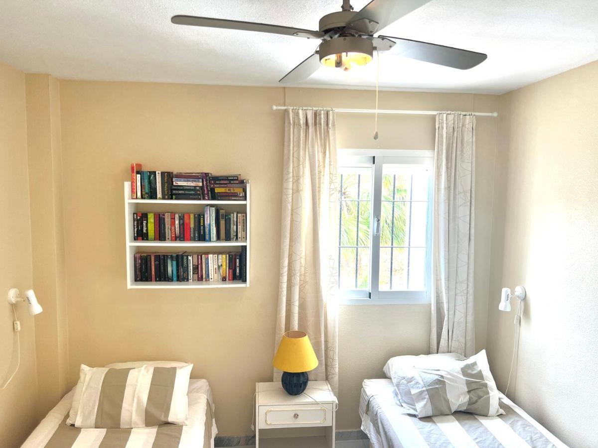 Fabulous Vacation In A 2 Bedroom Townhouse With 2 Terraces Overlooking The Sea, Suitable For 6 People 3 Swimming Pools Tennis And 200 Mts From The Sea El Faro Luaran gambar