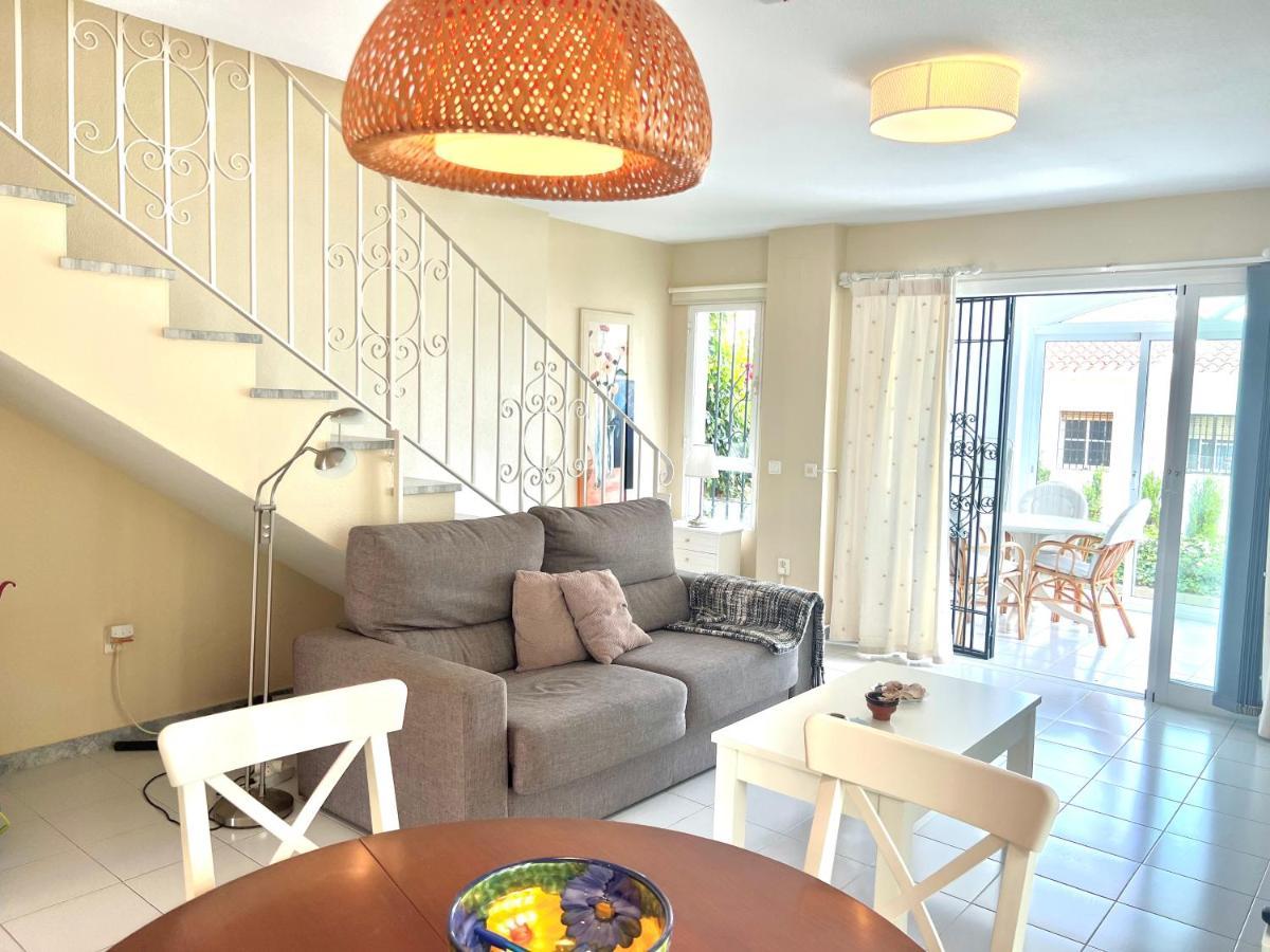 Fabulous Vacation In A 2 Bedroom Townhouse With 2 Terraces Overlooking The Sea, Suitable For 6 People 3 Swimming Pools Tennis And 200 Mts From The Sea El Faro Luaran gambar